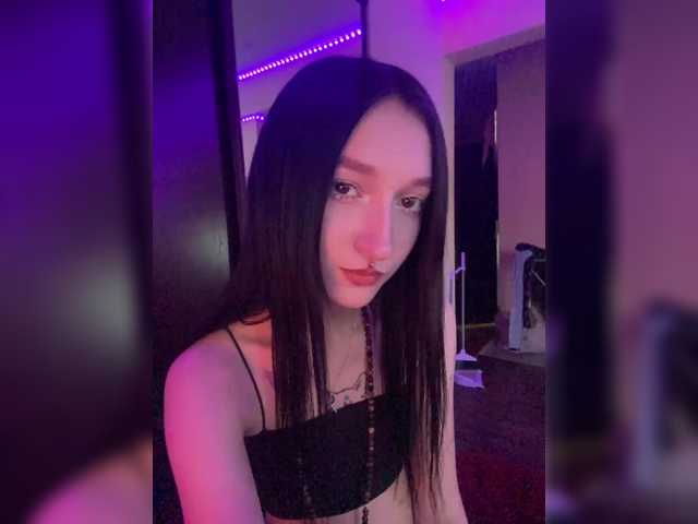 Maya-onelya live cam on BongaCams