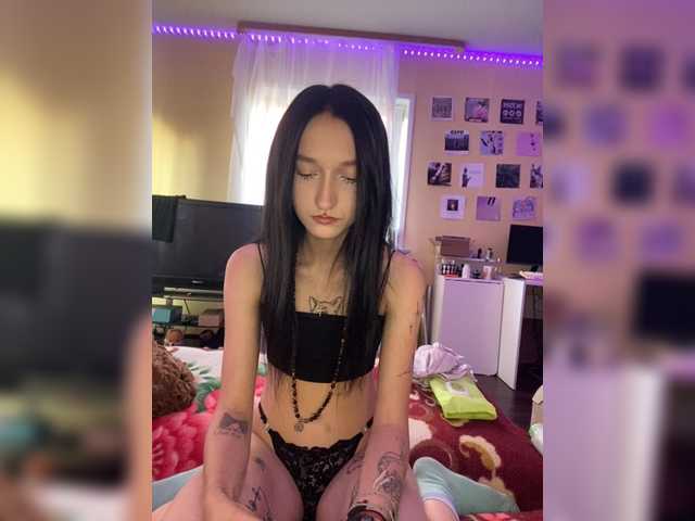 Maya-onelya live cam on BongaCams