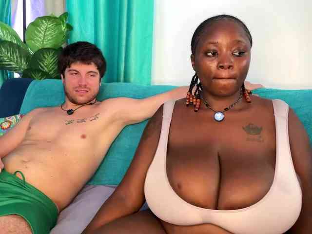 DreamInterracial webcam