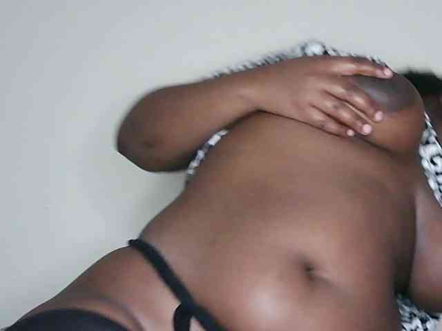 Sexxybhaddiea webcam