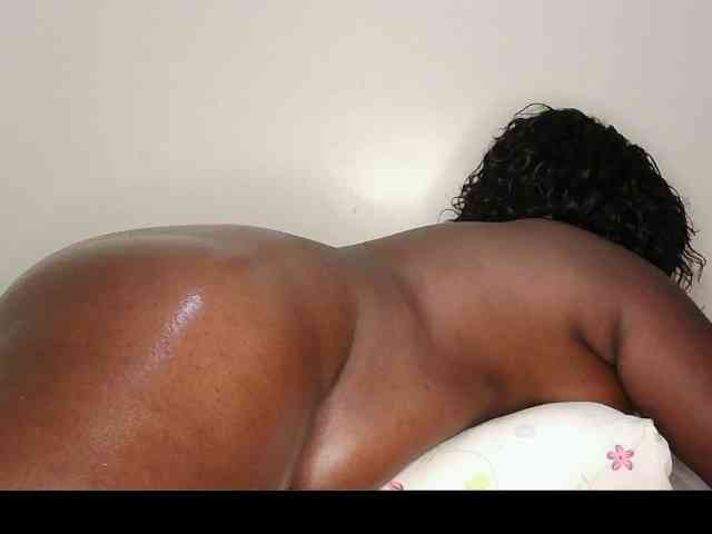 Sexxybhaddiea webcam