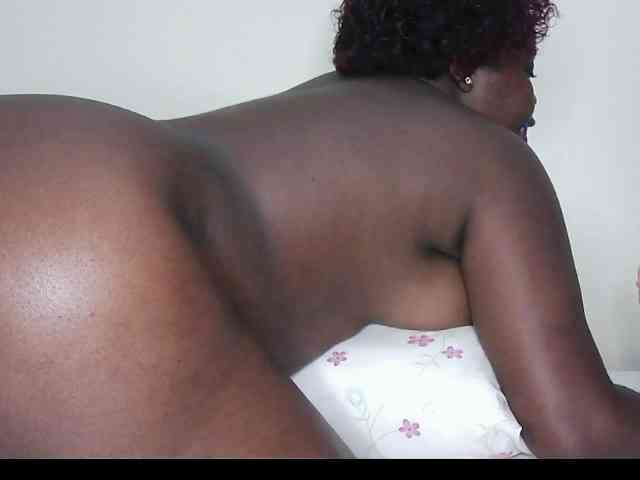 Sexxybhaddiea webcam