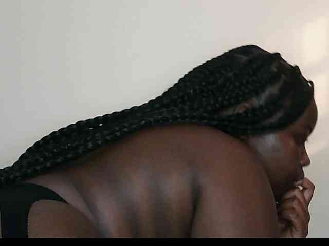 Sexxybhaddiea webcam