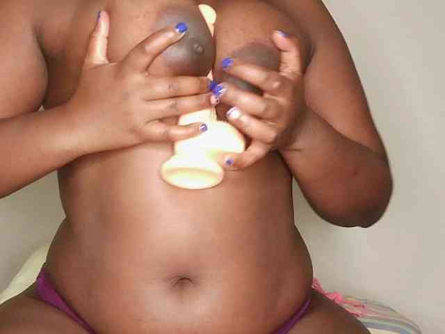 Sexxybhaddiea webcam