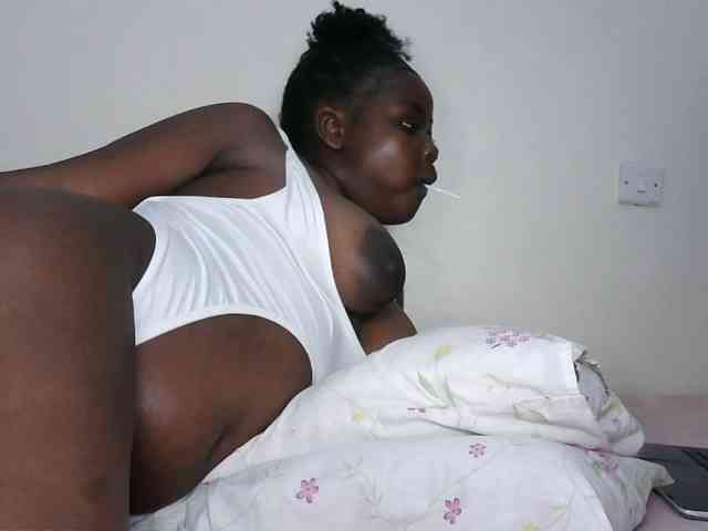 Sexxybhaddiea webcam