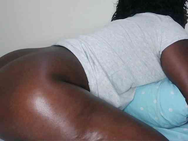 Sexxybhaddiea webcam