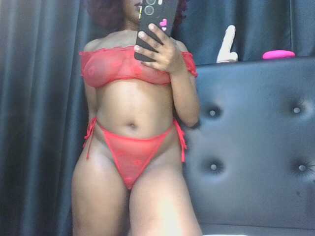 Sweet-Aura live cam on BongaCams