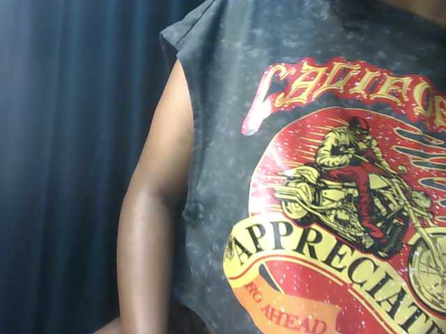 VelvetControl webcam bongacams model stream image