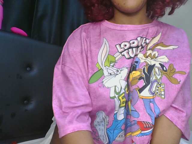 Sweet-Aura live cam on BongaCams