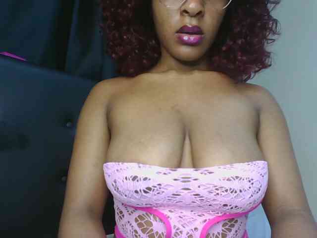 vickyprettyboobs