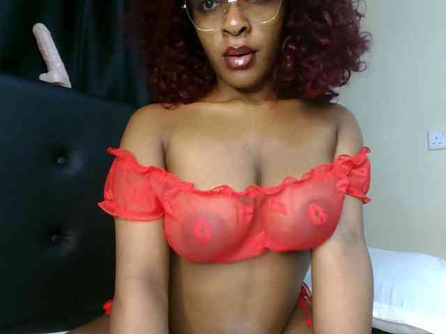 vickyprettyboobs webcam