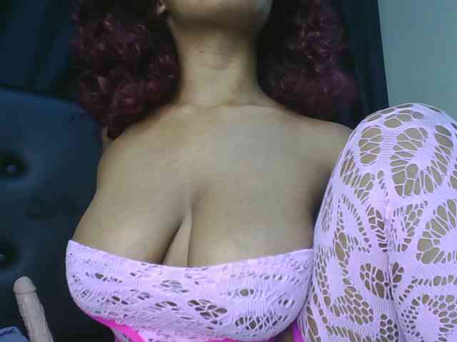 vickyprettyboobs