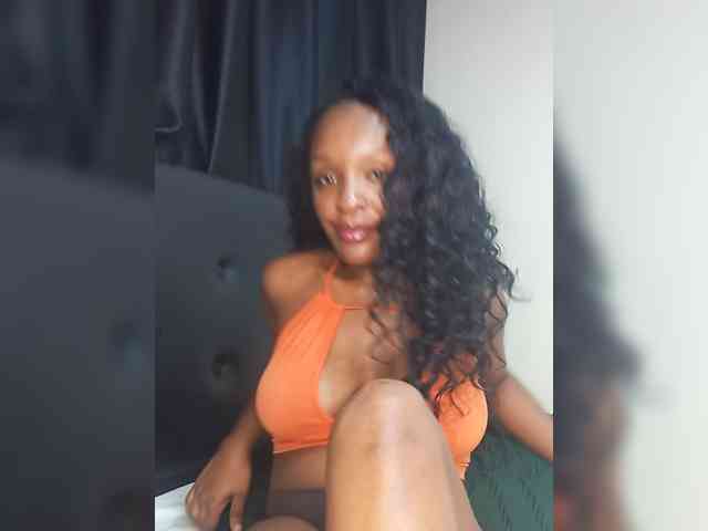 vickyprettyboobs webcam