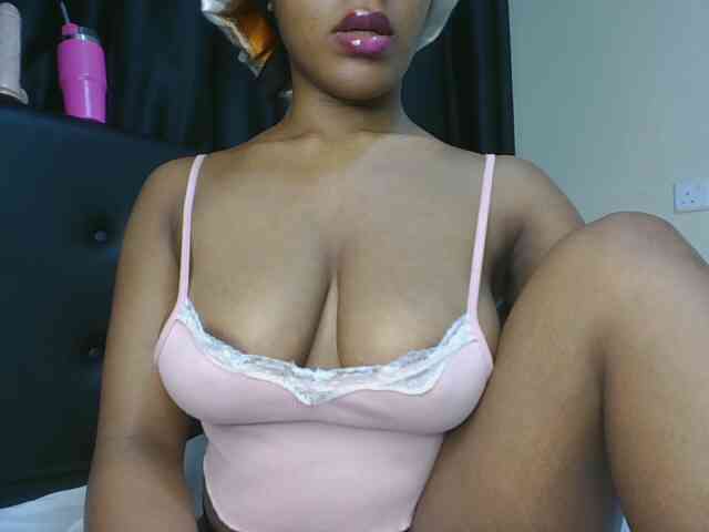 vickyprettyboobs
