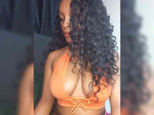 vickyprettyboobs webcam