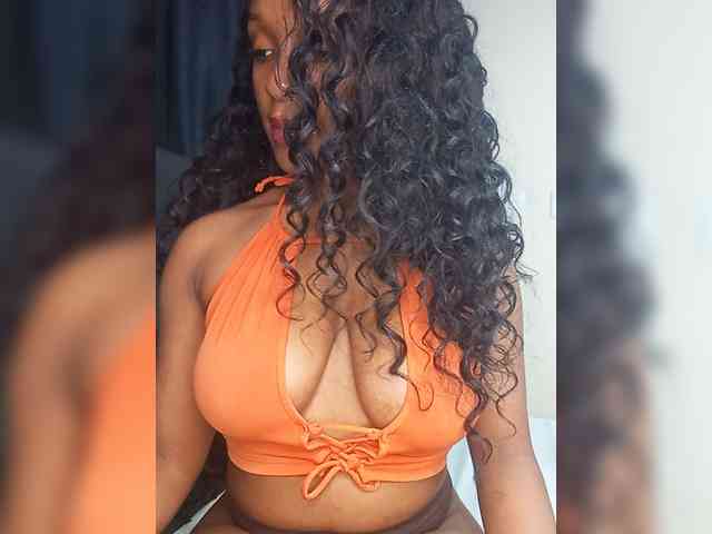 vickyprettyboobs webcam