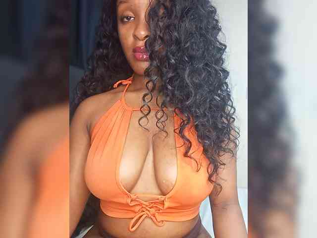vickyprettyboobs webcam