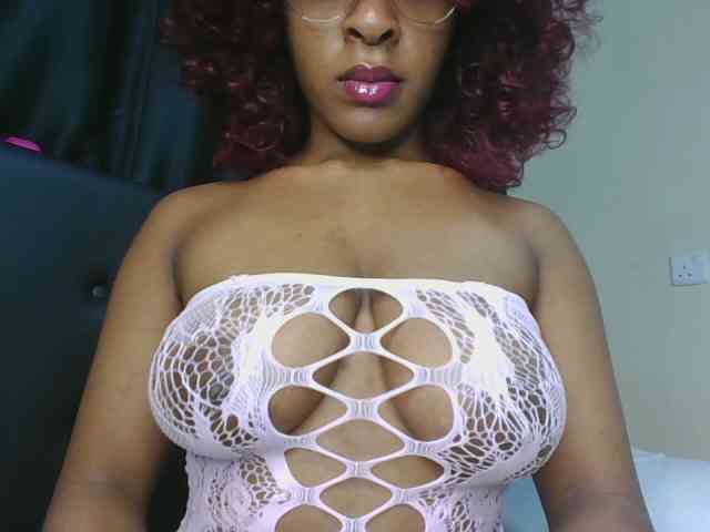 vickyprettyboobs
