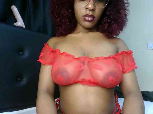 vickyprettyboobs webcam