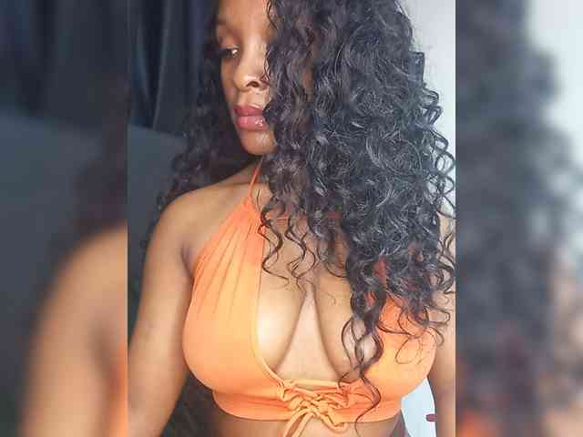 vickyprettyboobs webcam