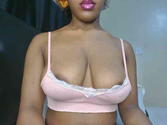 vickyprettyboobs