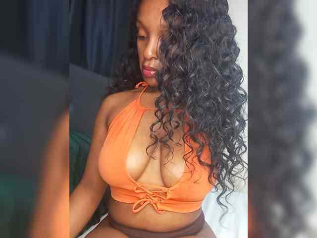 vickyprettyboobs webcam