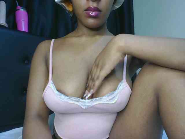 vickyprettyboobs