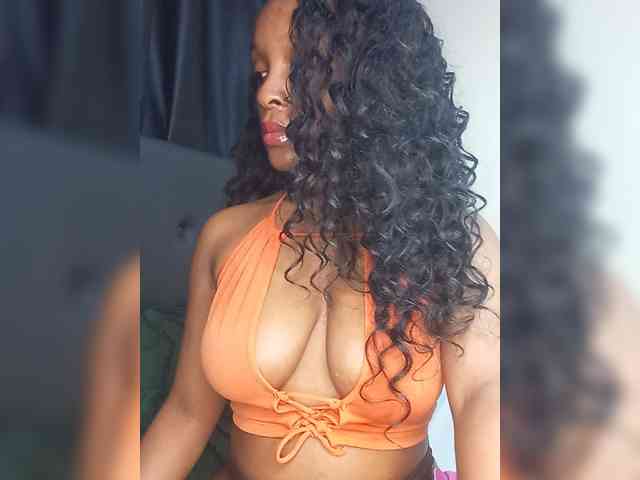 vickyprettyboobs webcam