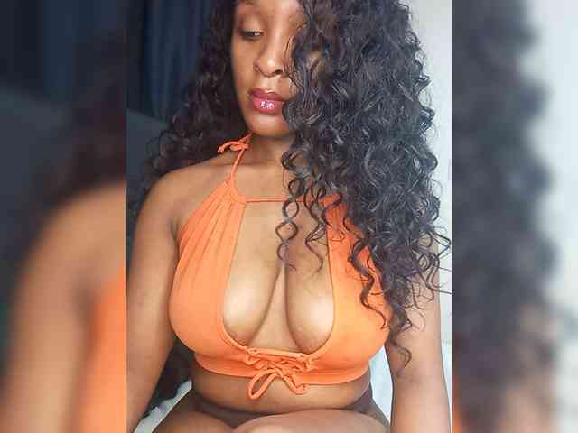 vickyprettyboobs webcam