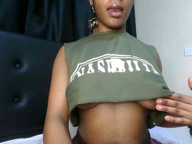vickyprettyboobs