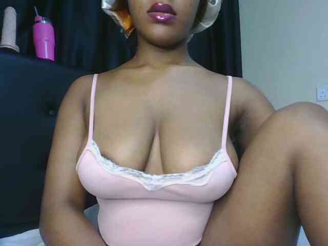 vickyprettyboobs