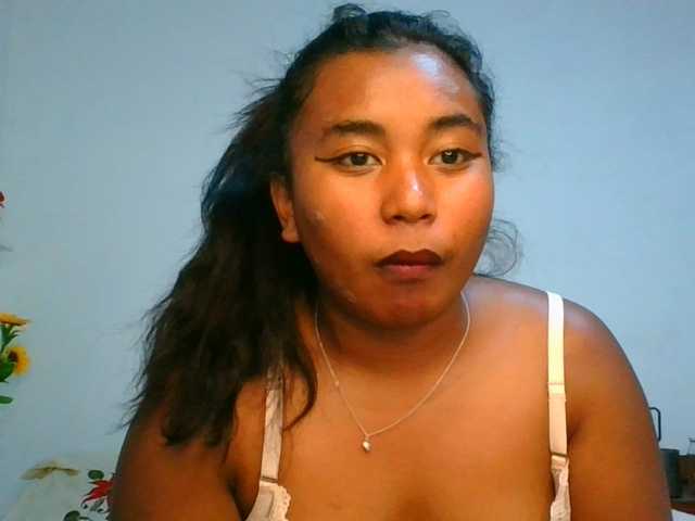 Pauliemarie live cam on BongaCams