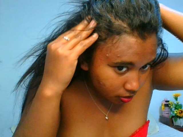 Pauliemarie live cam on BongaCams