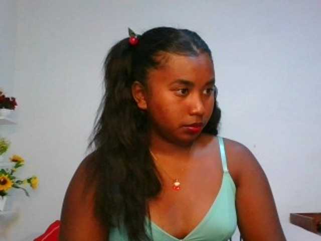 Pauliemarie live cam on BongaCams