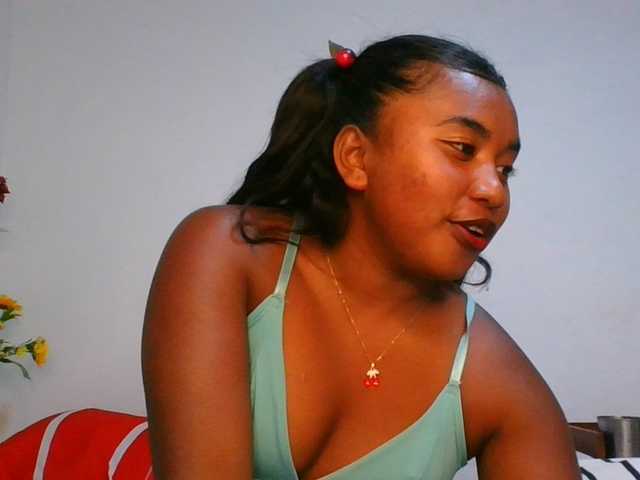 Pauliemarie live cam on BongaCams