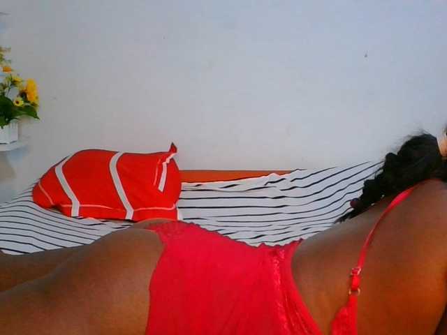 Pauliemarie live cam on BongaCams