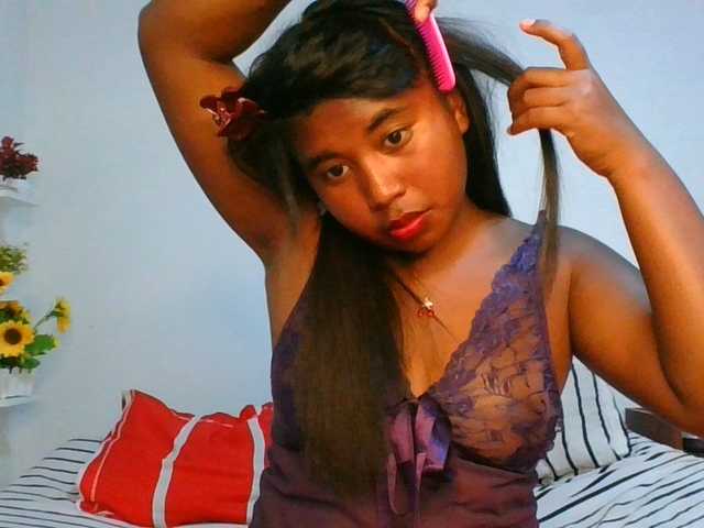 Pauliemarie live cam on BongaCams