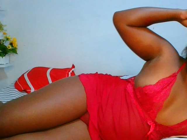 Pauliemarie live cam on BongaCams