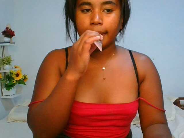 Pauliemarie live cam on BongaCams