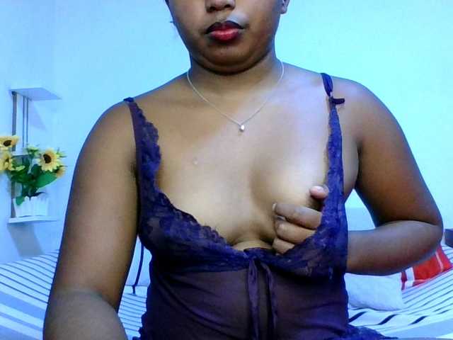 Pauliemarie live cam on BongaCams