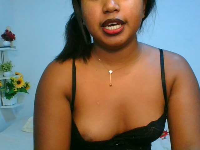 Pauliemarie live cam on BongaCams
