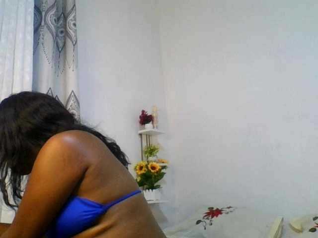 Pauliemarie live cam on BongaCams