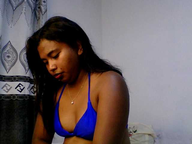 Pauliemarie live cam on BongaCams