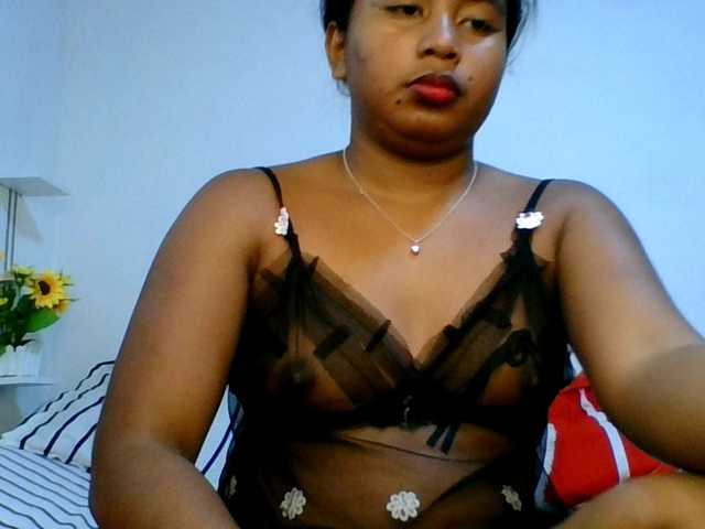 Pauliemarie live cam on BongaCams