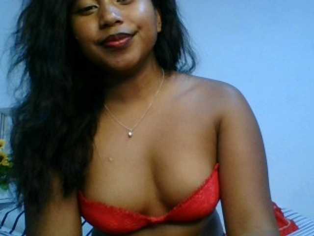 Pauliemarie live cam on BongaCams