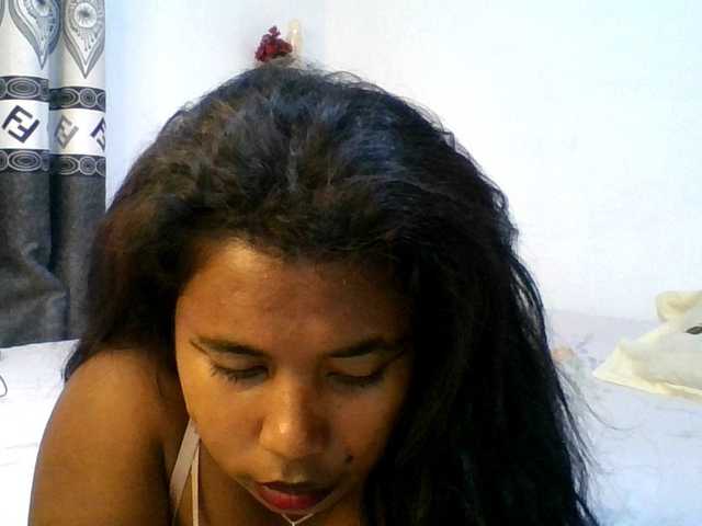 Pauliemarie live cam on BongaCams
