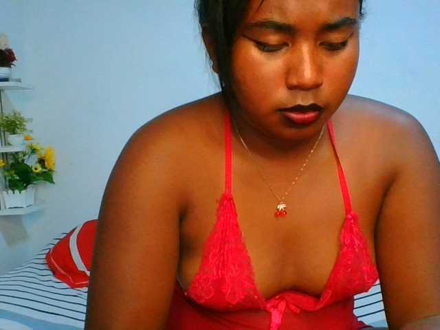 Pauliemarie live cam on BongaCams