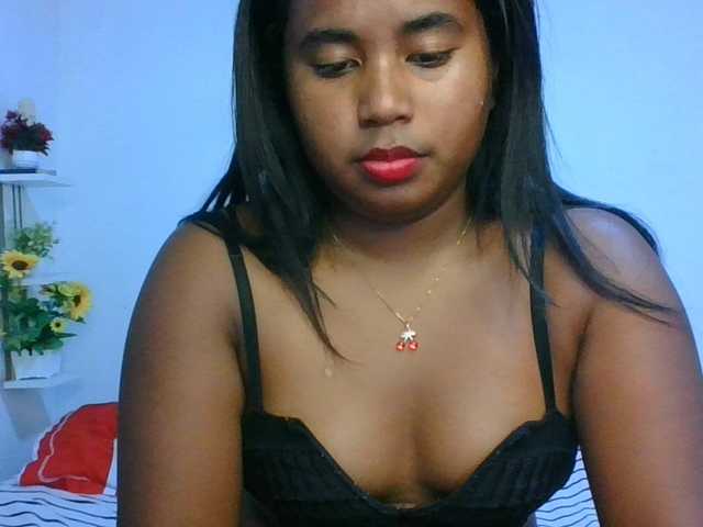 Pauliemarie live cam on BongaCams