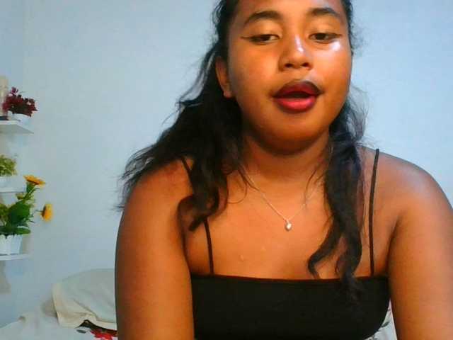 Pauliemarie live cam on BongaCams