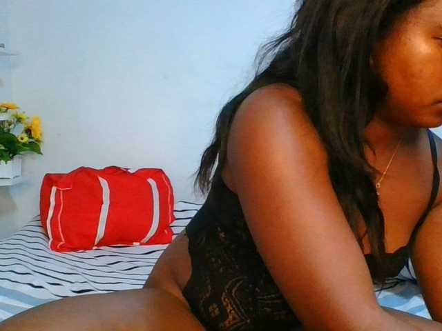 Pauliemarie live cam on BongaCams
